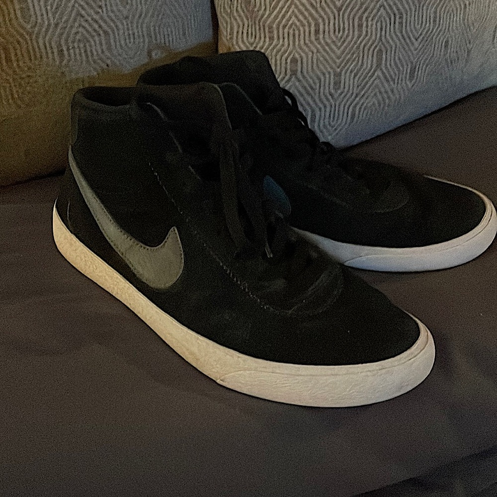 Girls size 9.5 good shape